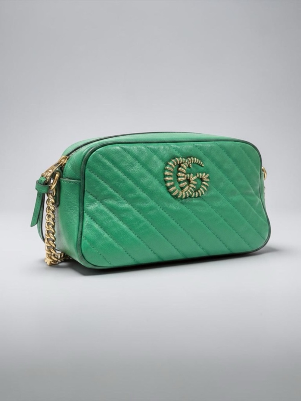 Gucci GG Marmont Small Camera Bag Green Matelassé Leather Crossbody Dustbag